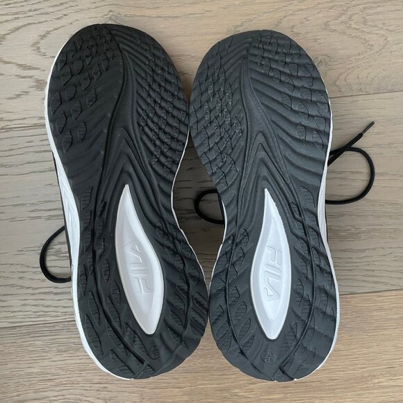 Fila Trazoros Energized 2 Athletic Lo Cut Lace Up Sneakers Black + White Sz 9 - Picture 7 of 11